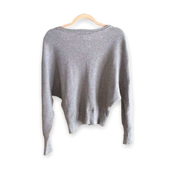 CATHERINE MALANDRINO | Gray Diagonal Knit V-Neck Sweater (M) - Picture 2 of 3